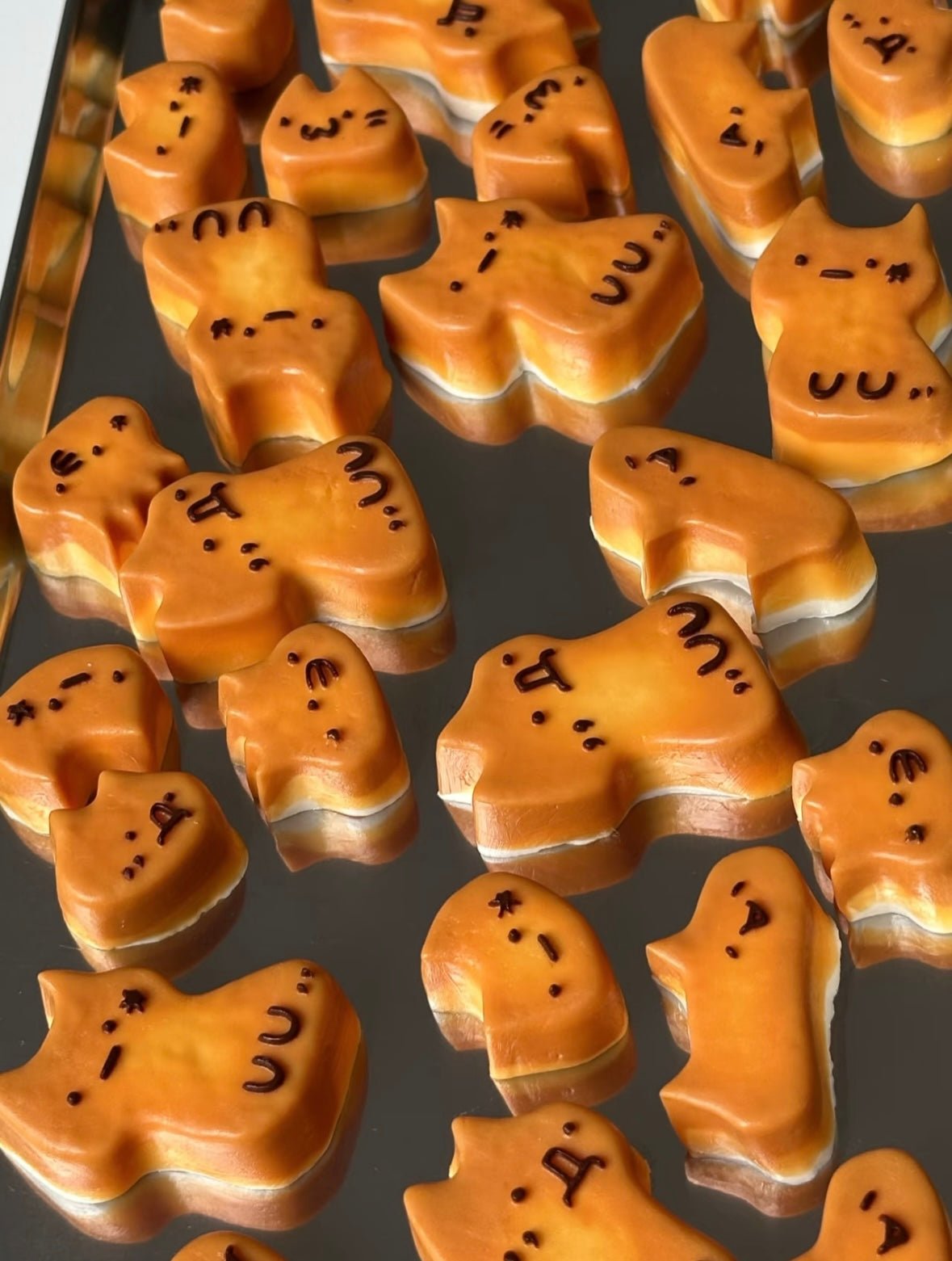 Flocked Cat Biscuit Taba Squishy Toy - Find Your Love Squishy