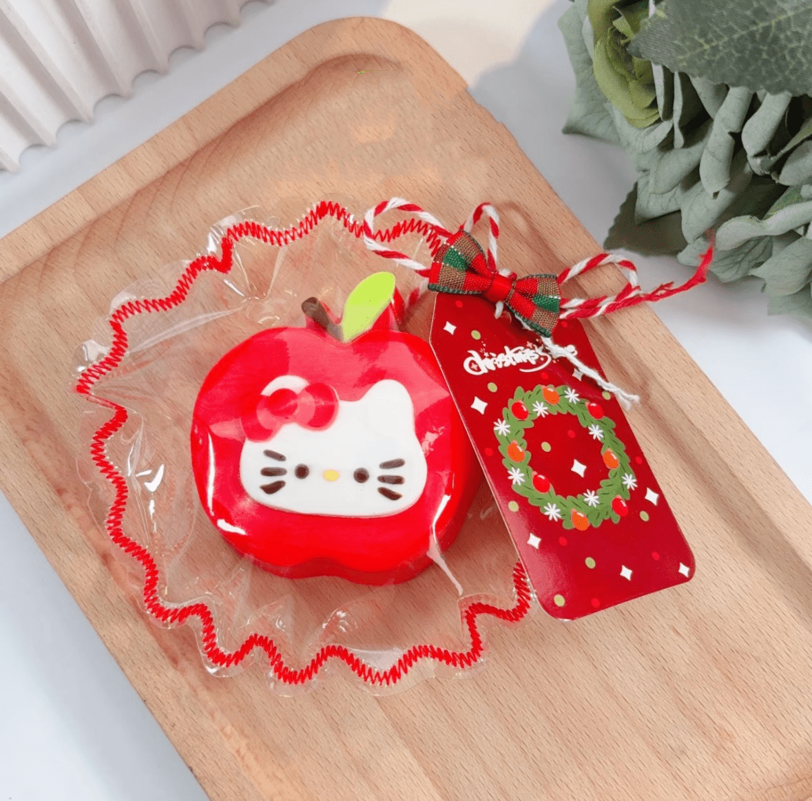 Hello Kitty Apple Taba Squishy Toy - Find Your Love