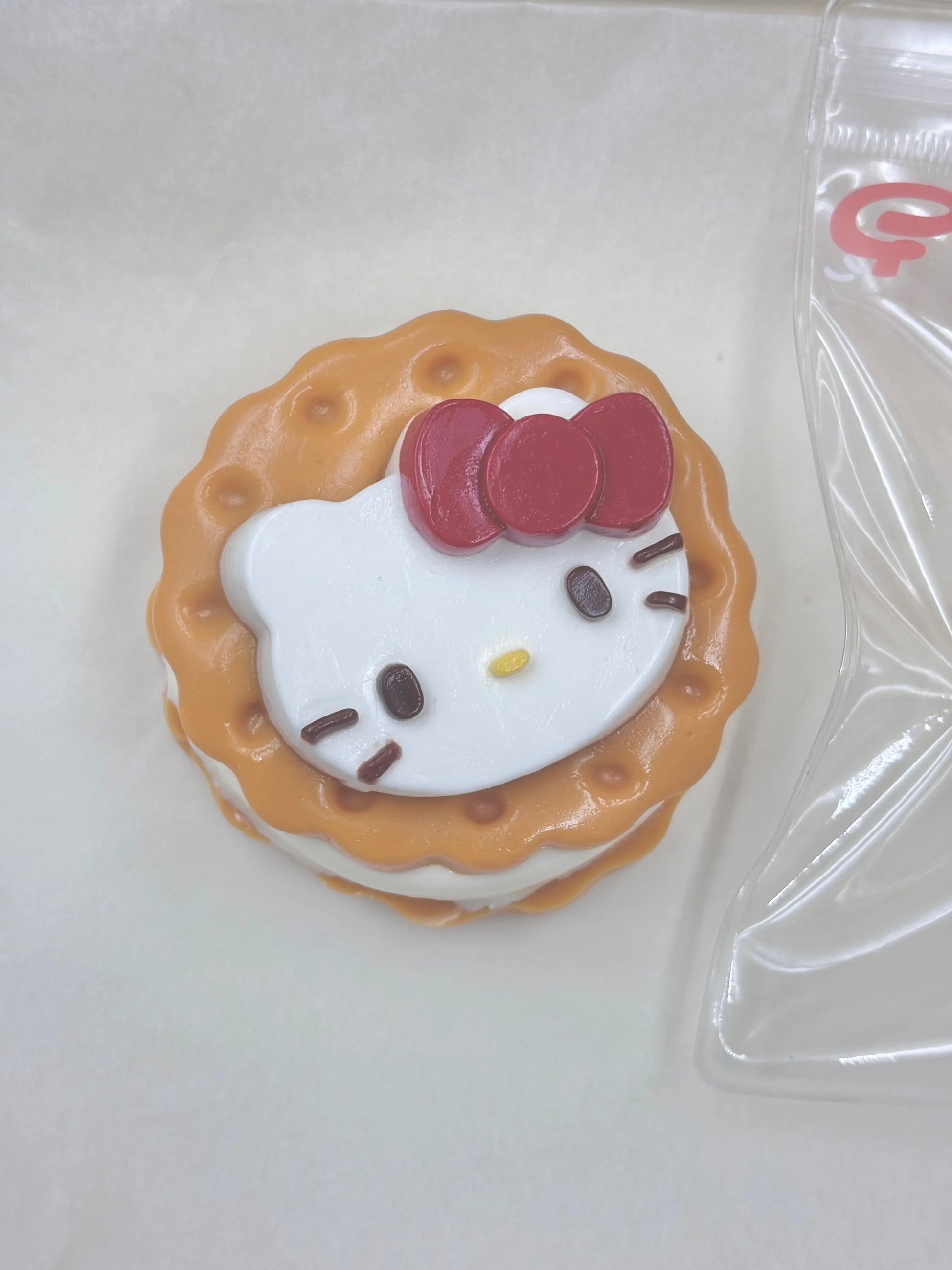 Hello Kitty Biscuit Taba Squishy Toy - Find Your Love