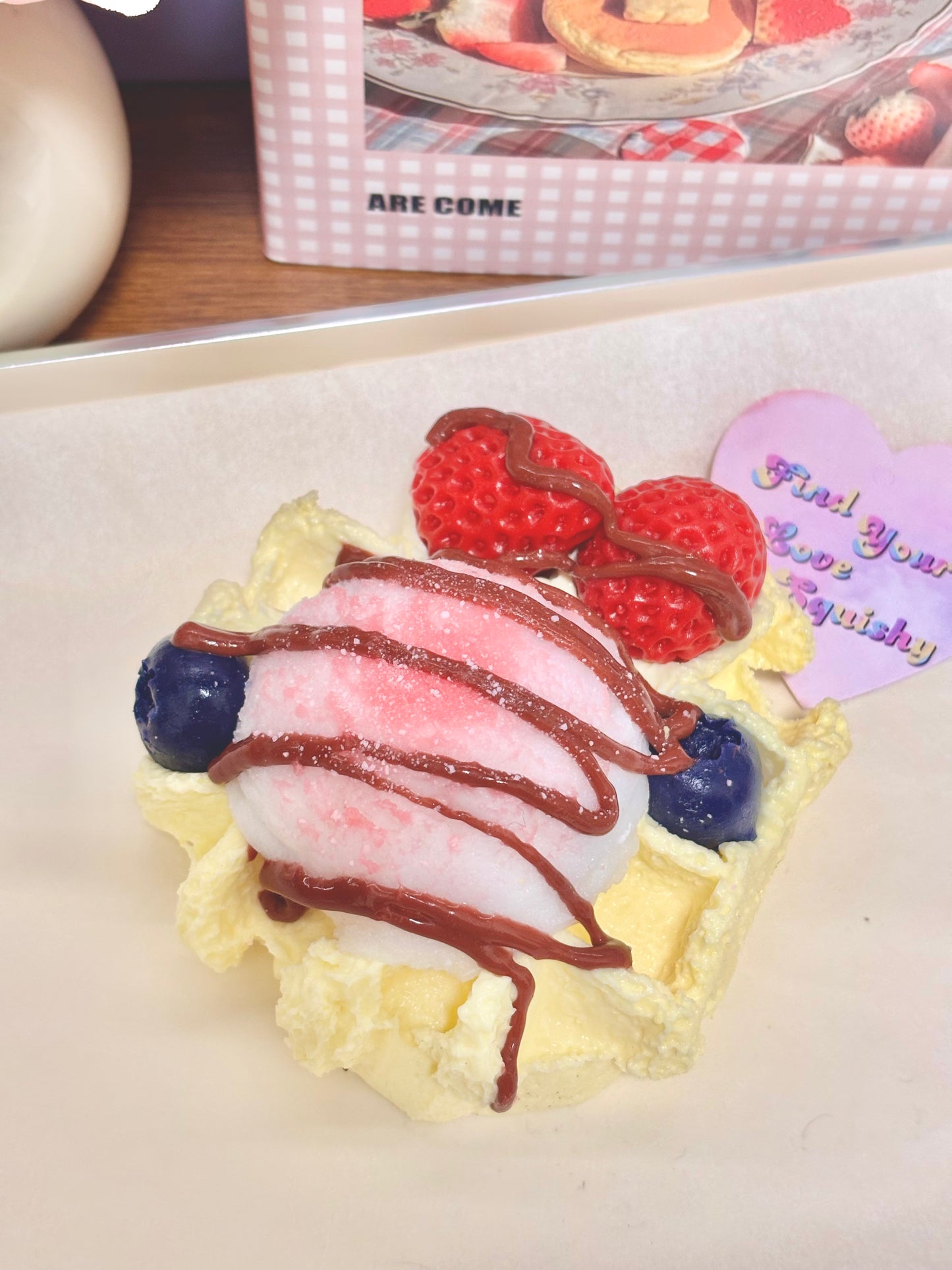 Icecream Waffel Taba Squishy Toy