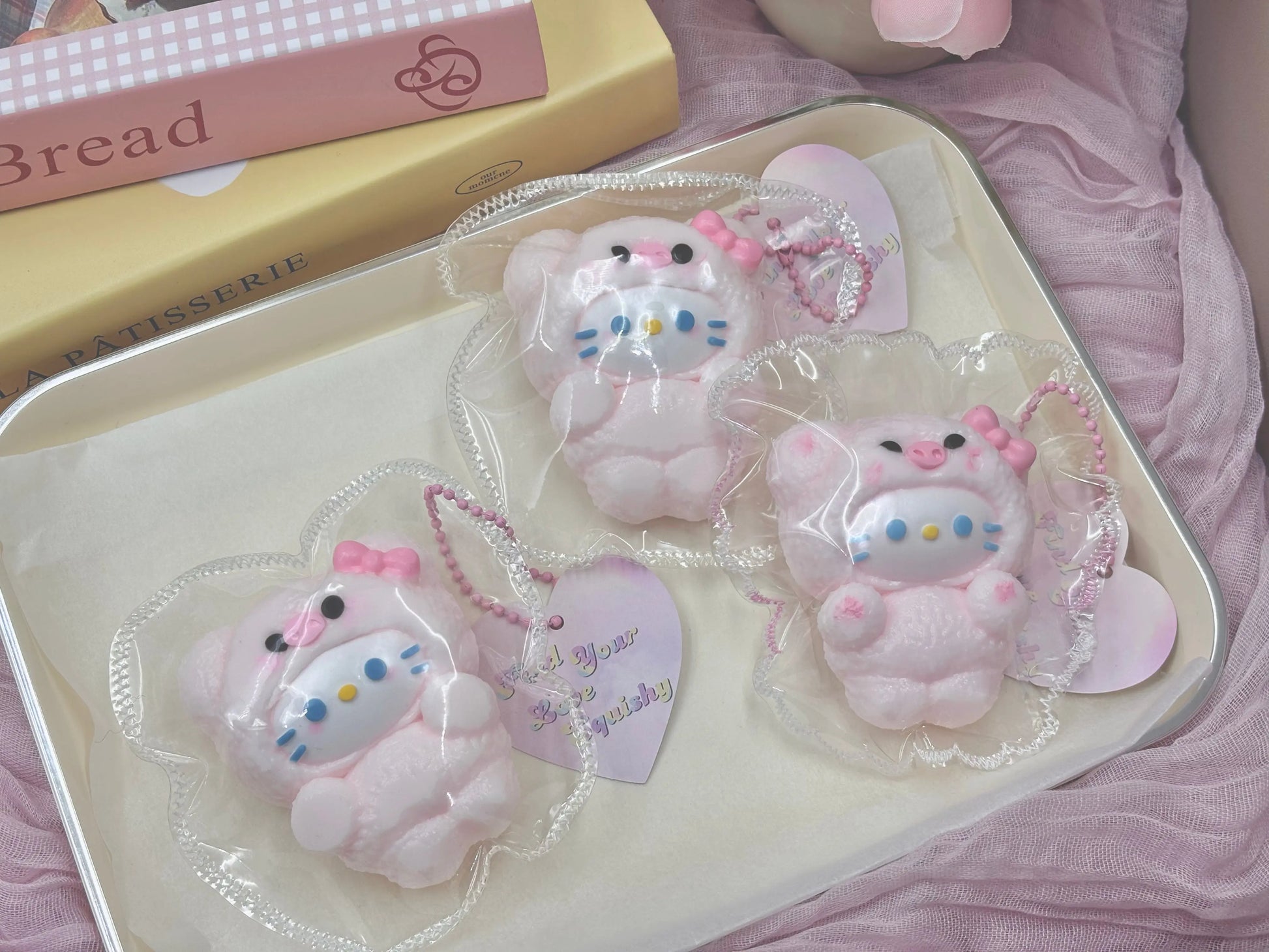 Pig Hello Kitty Taba Squishy Toy - Find Your Love