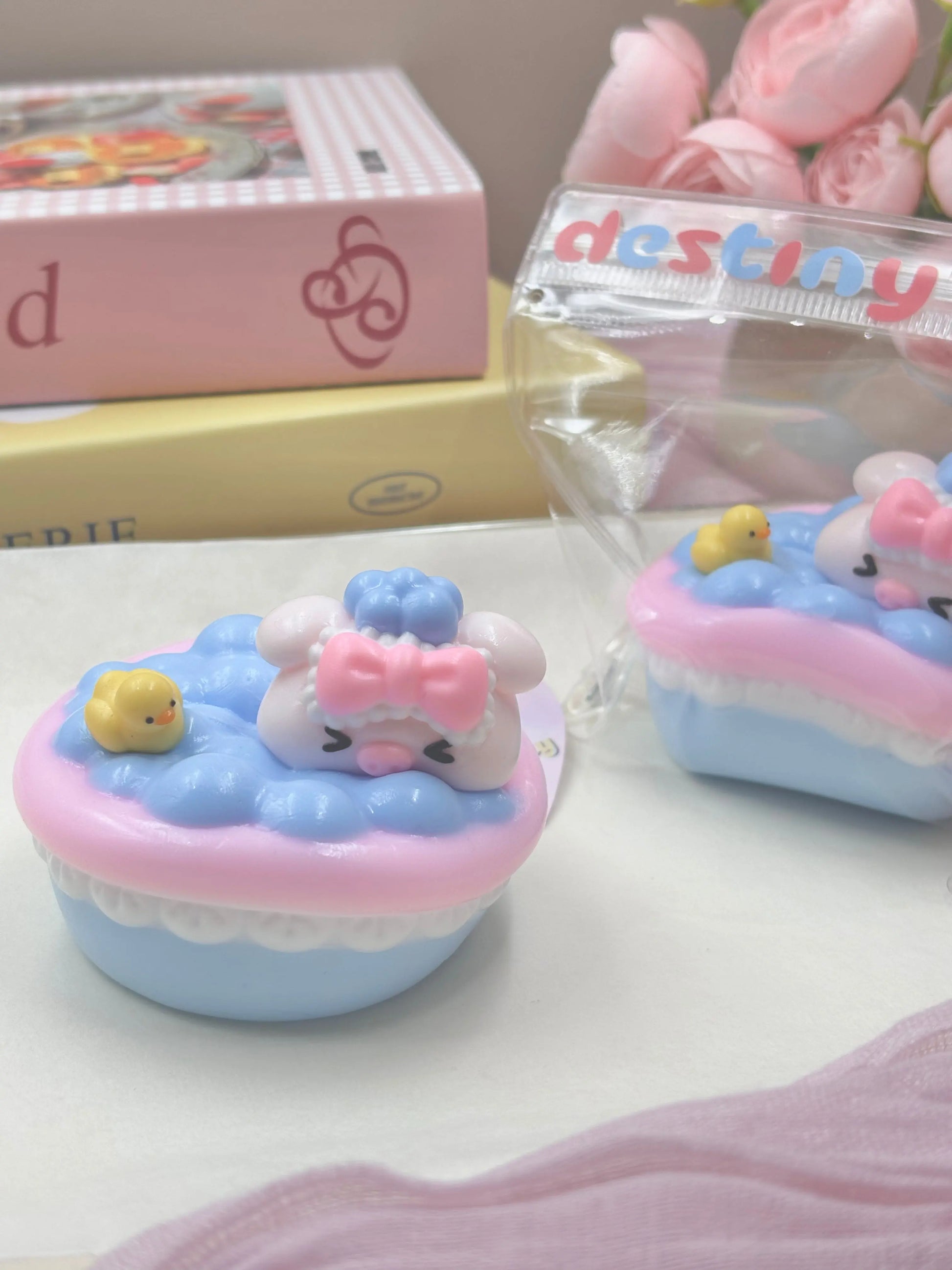 Pig In Bath Taba Squishy Toy - Find Your Love