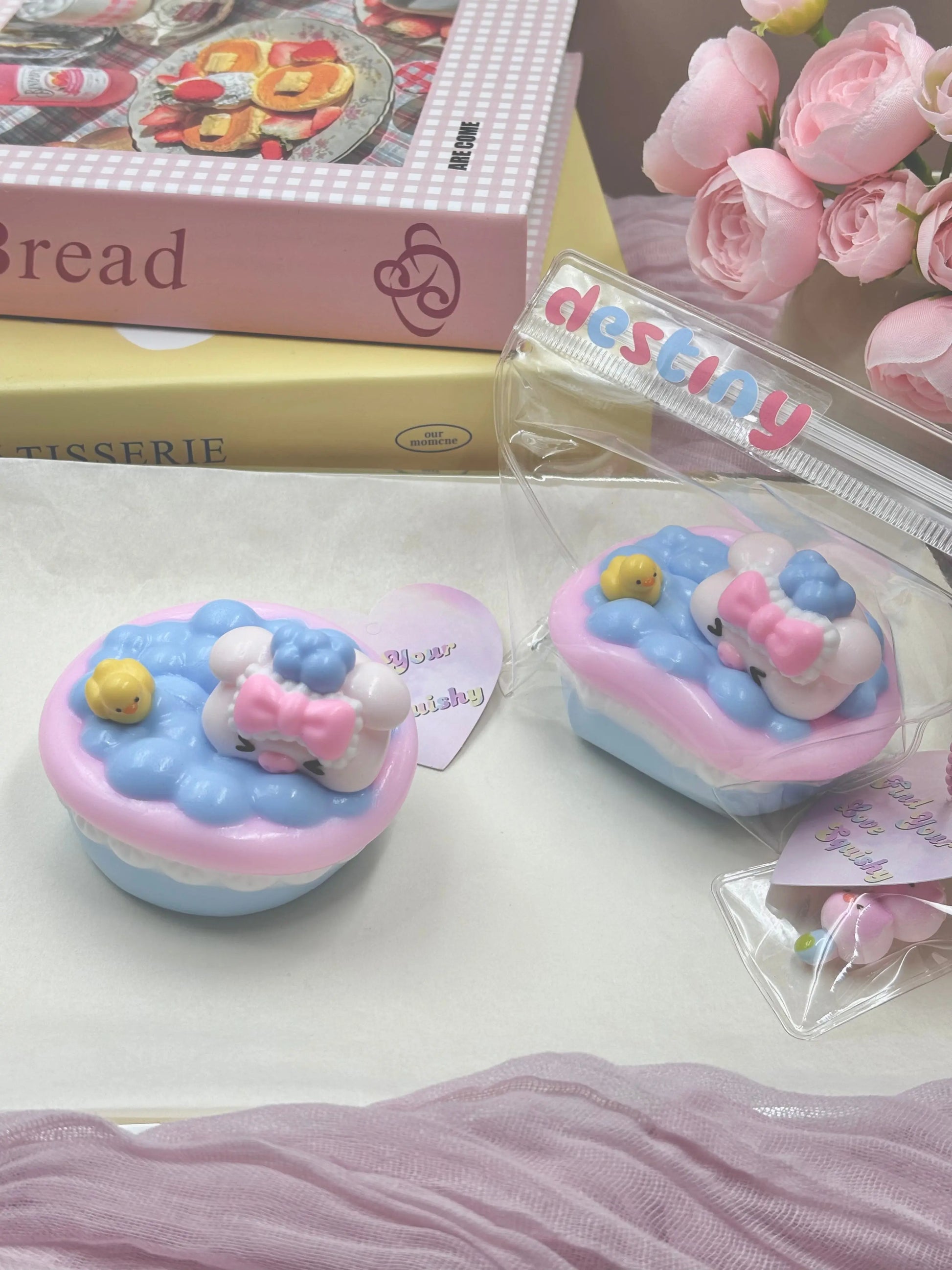 Pig In Bath Taba Squishy Toy - Find Your Love