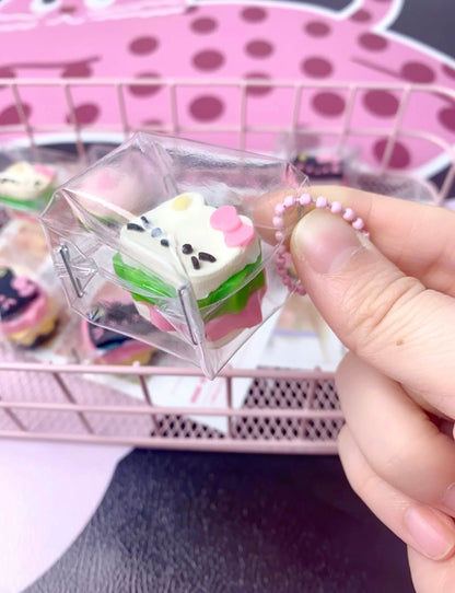 Hello Kitty Burger Taba Squishy Toy - Find Your Love