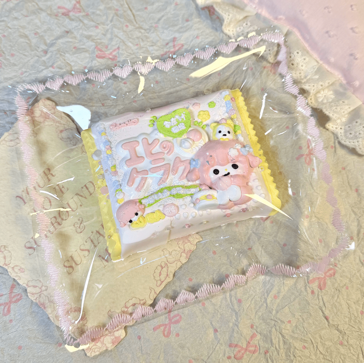 Sanrio Cartoon Candy Box Taba Squishy Toy - Find Your Love Squishy