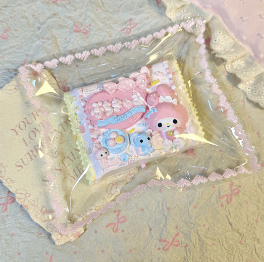 Sanrio Cartoon Candy Box Taba Squishy Toy - Find Your Love Squishy