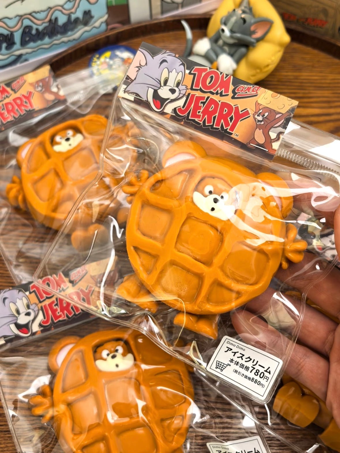 Tom and Jerry Waffle Taba Squishy Toy - Find Your Love Squishy